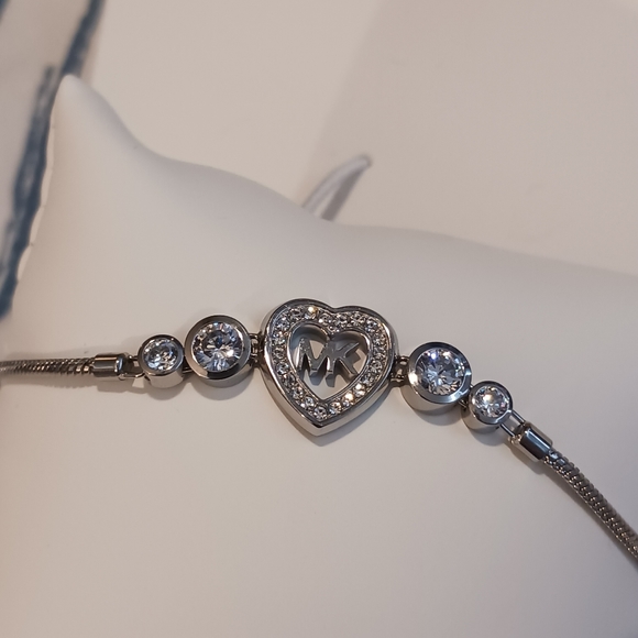 NWT! MICHAEL KORS HEART BRACELET - Picture 8 of 11